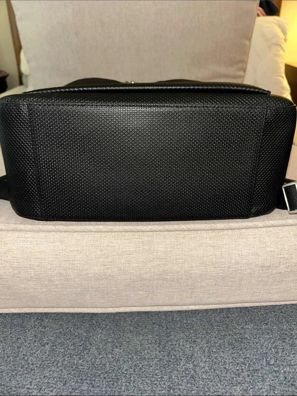 Lacoste modern black
